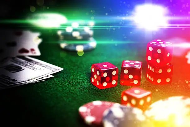 Antarmuka aplikasi slotgokil menampilkan menu permainan kasino, sportsbook, dan opsi deposit.